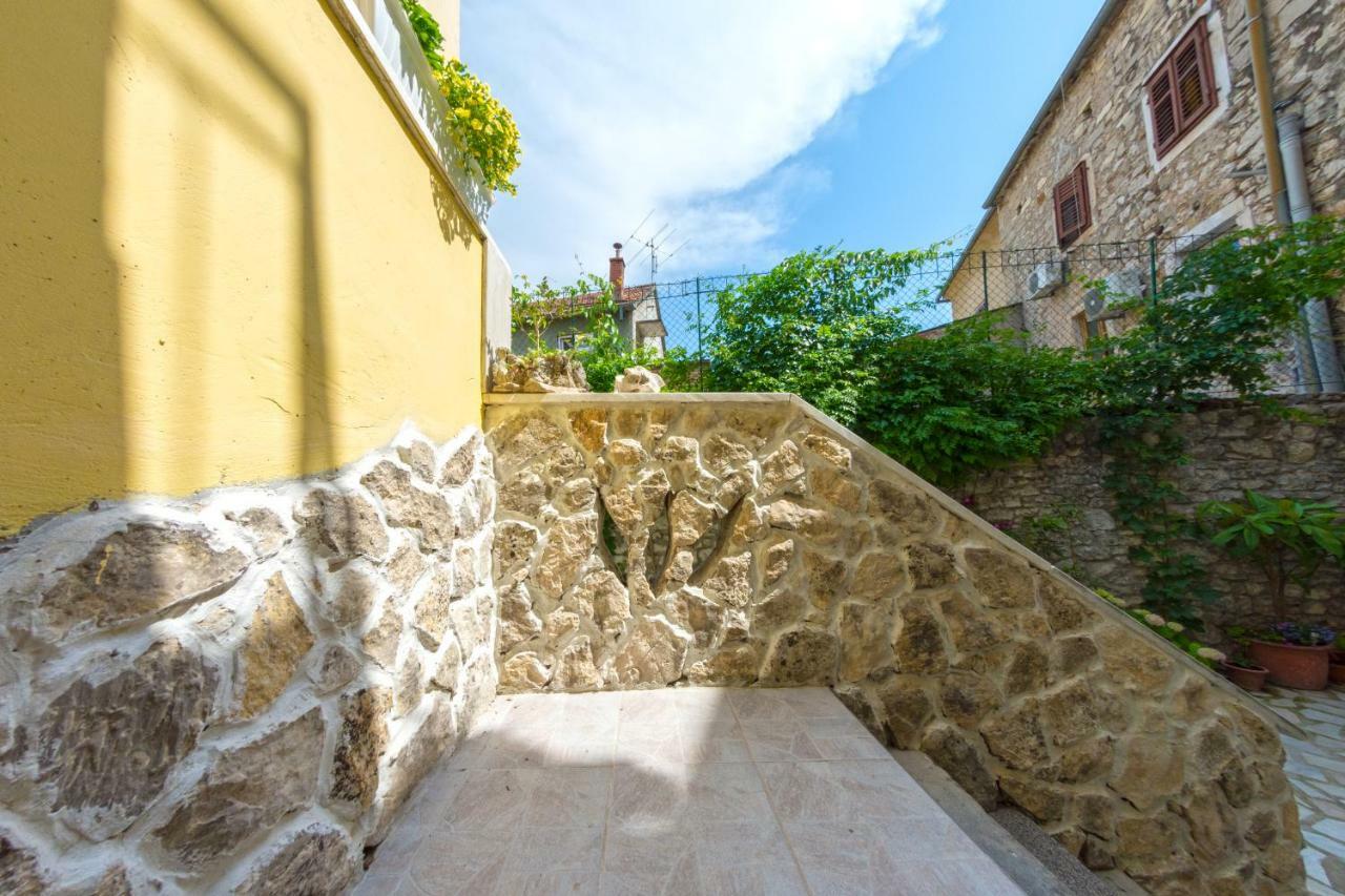 Apartment Nino Skradin Exteriör bild